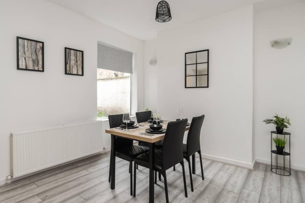 Liverpool 3 Bed House المظهر الخارجي الصورة