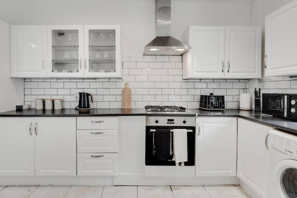 Liverpool 3 Bed House المظهر الخارجي الصورة